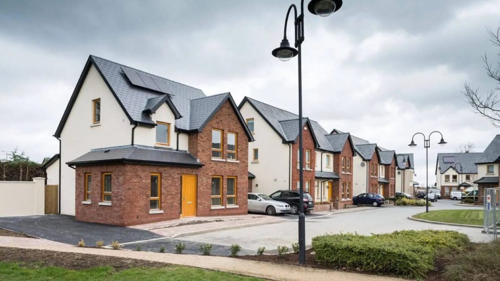 How Much Does a 4 Bedroom Solar Panel Cost in Ireland? 1 what is included in a 4 bedroom solar system setup 1