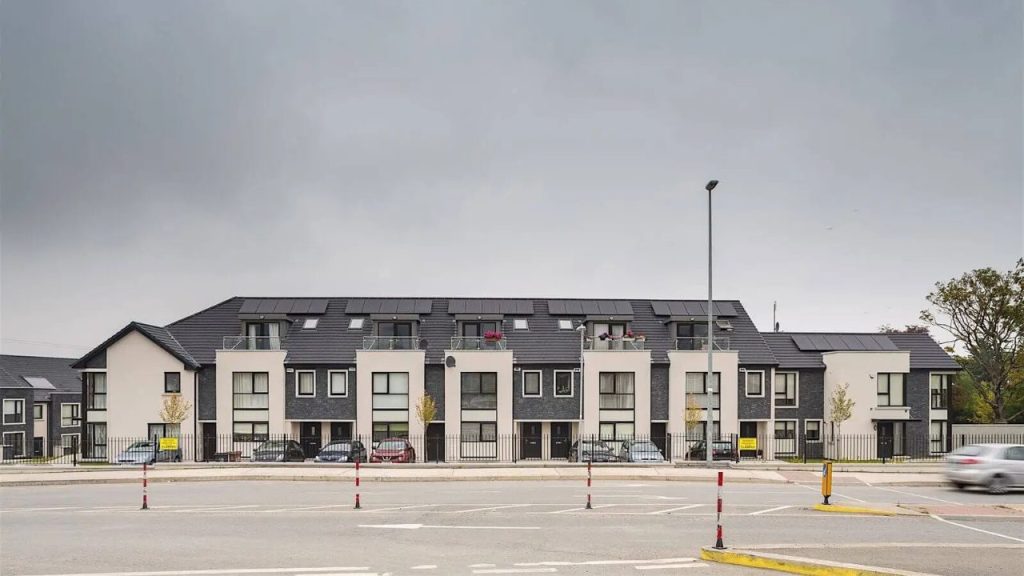 What is the 6 Bedroom Solar System Cost in Ireland? 1 how much does a 6 bedroom house solar system cost