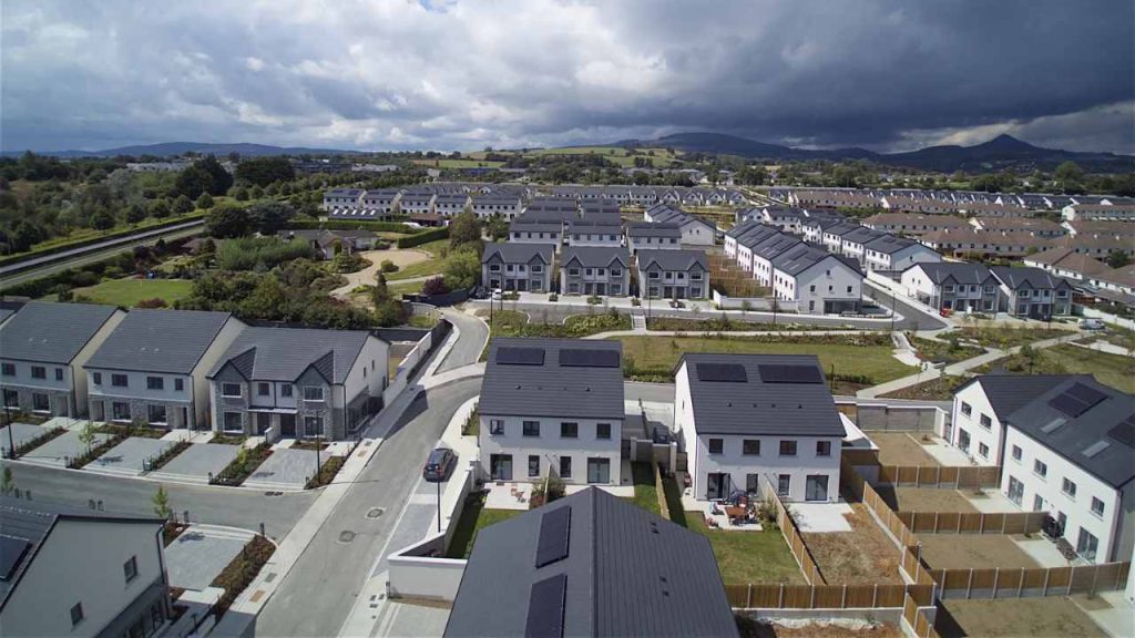 How to Tell if Your Roof Is Suitable for Solar Panels? 1 roof direction matters for solar 1